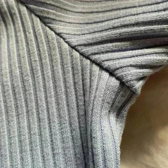 Primark, pale blue crop top with navy blue accent, off the shoulder style - Picture 3 of 7